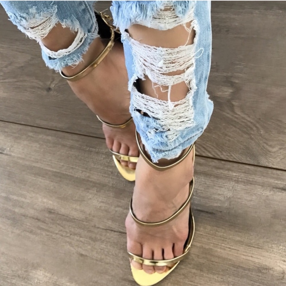Ripped Skinny Jeans
